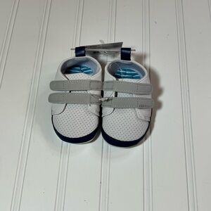 Carter's Baby Walker 3-6M Shoes NWT